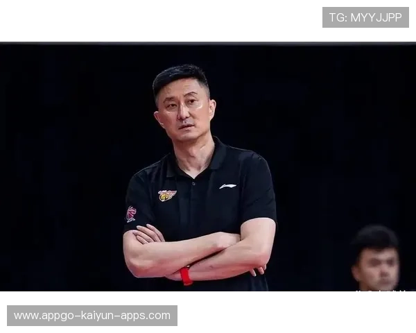 广东锋线猛将爆发获杜锋认可 力保球队重返总决赛，广东队主教练杜峰个人简介